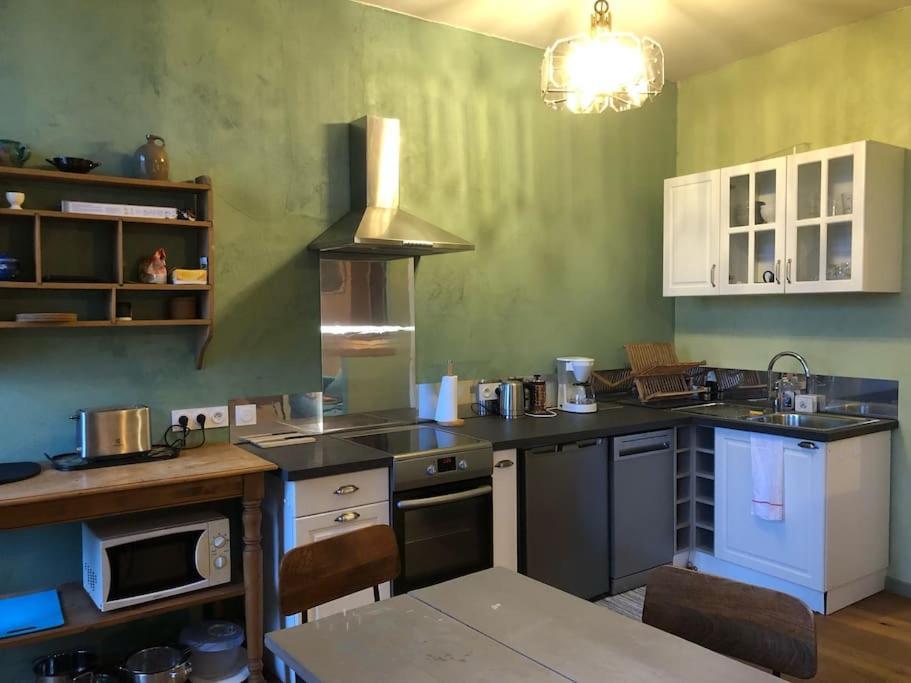 Appartement Pour 2 Personnes A 50 Metres Du Port 潘波勒 外观 照片